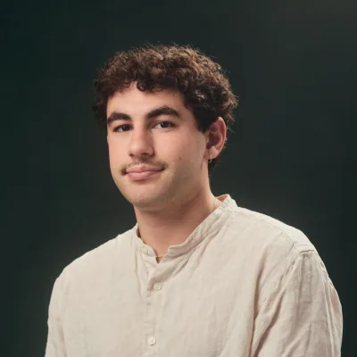 Isander Mesimeris, 2025 choral scholar at St James' Church